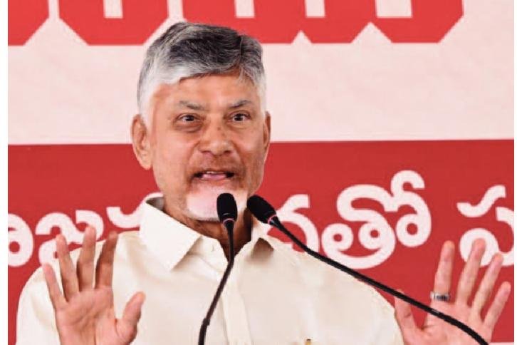 భూములు ఆక్రమిస్తే వదిలే ప్రసక్తే లేదు...పైసా ఖర్చు లేకుండా మీ భూమి మీ చేతికి..